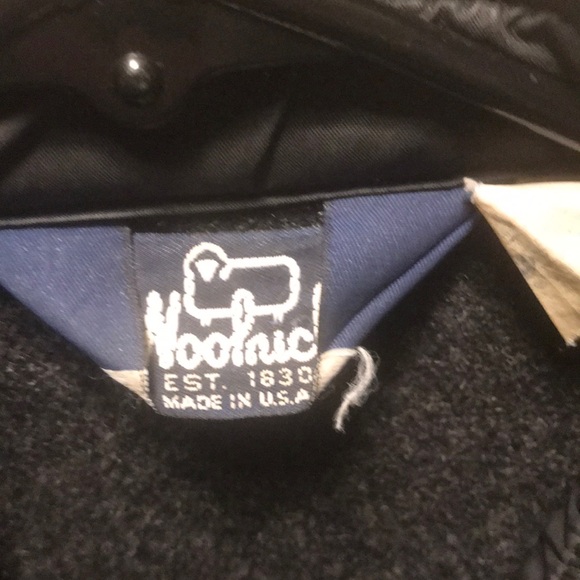 Vintage Wool Woolrich button up Coat - Picture 3 of 7